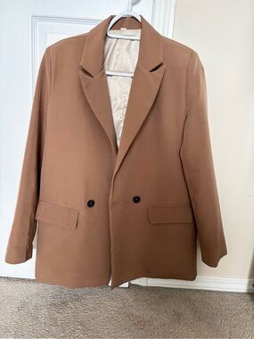 ✨EUC✨Camel Brown Single-Breasted Blazer